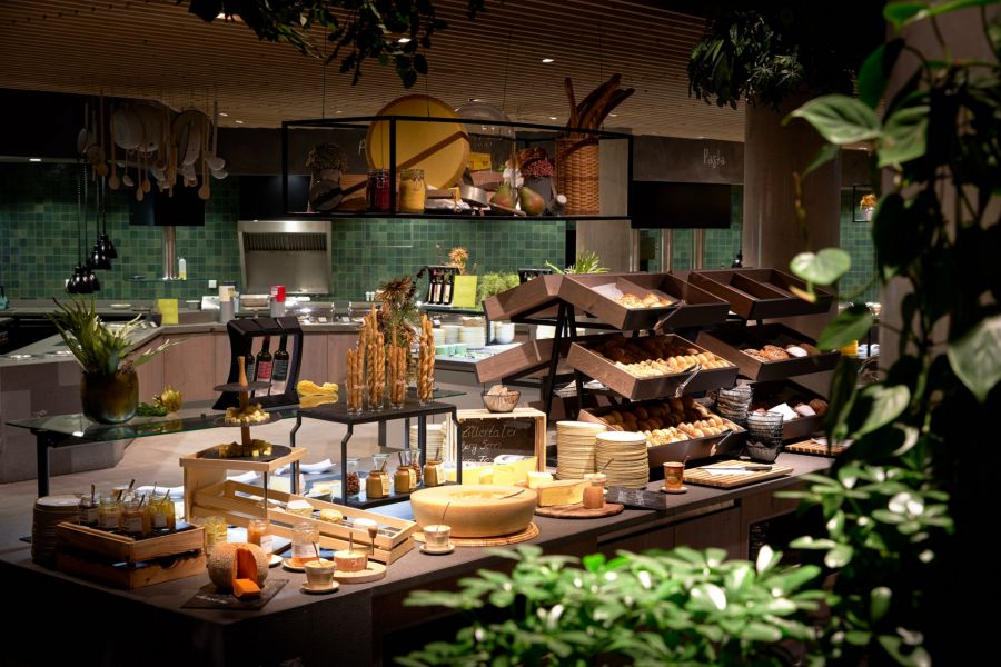 Ein reichhaltiges Frühstücksbuffet im Hotel. Ein reichhaltiges Frühstücksbuffet im Hotel.